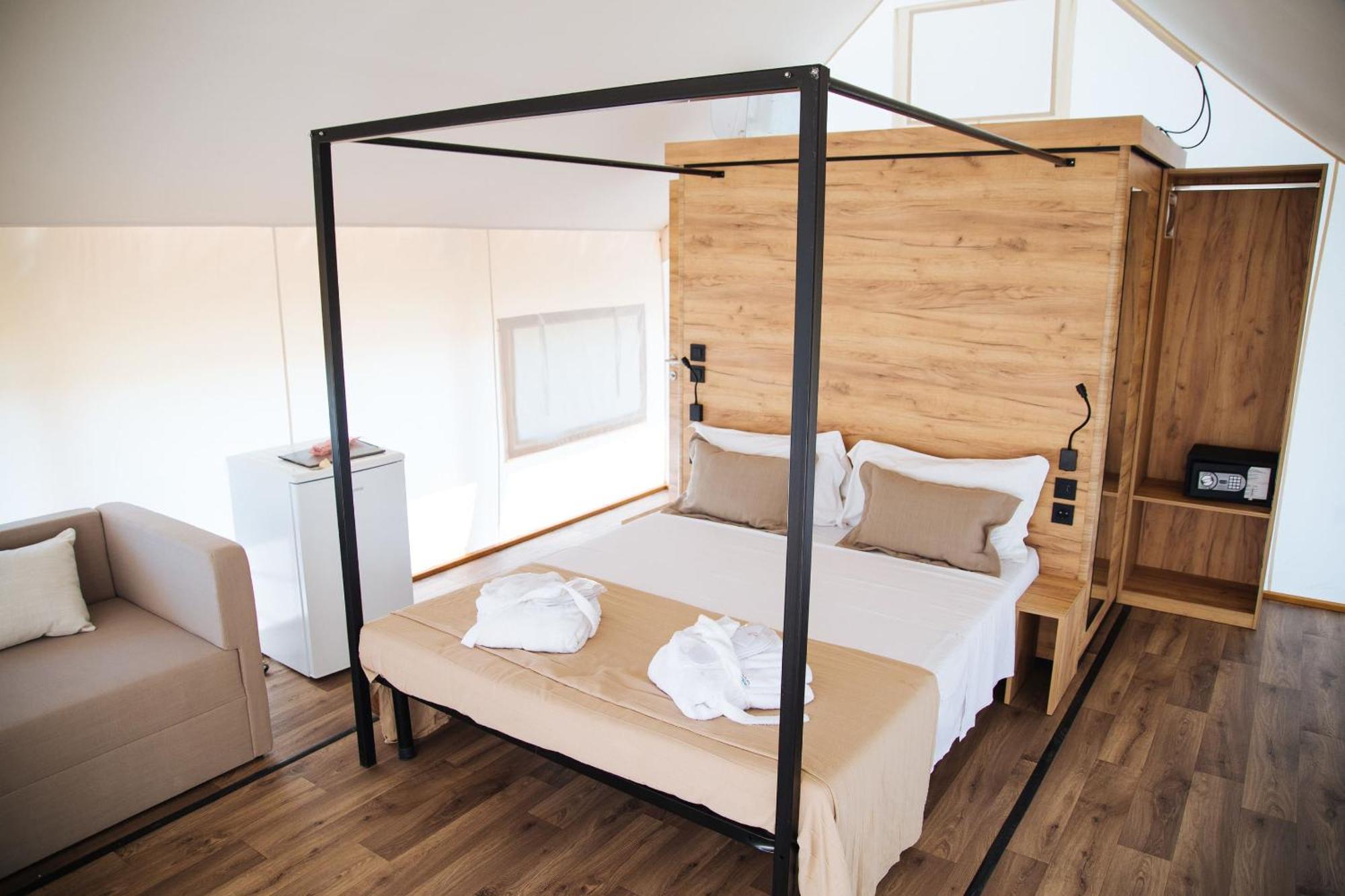 Nabi Resort Glamping & Spa Castel Volturno Εξωτερικό φωτογραφία